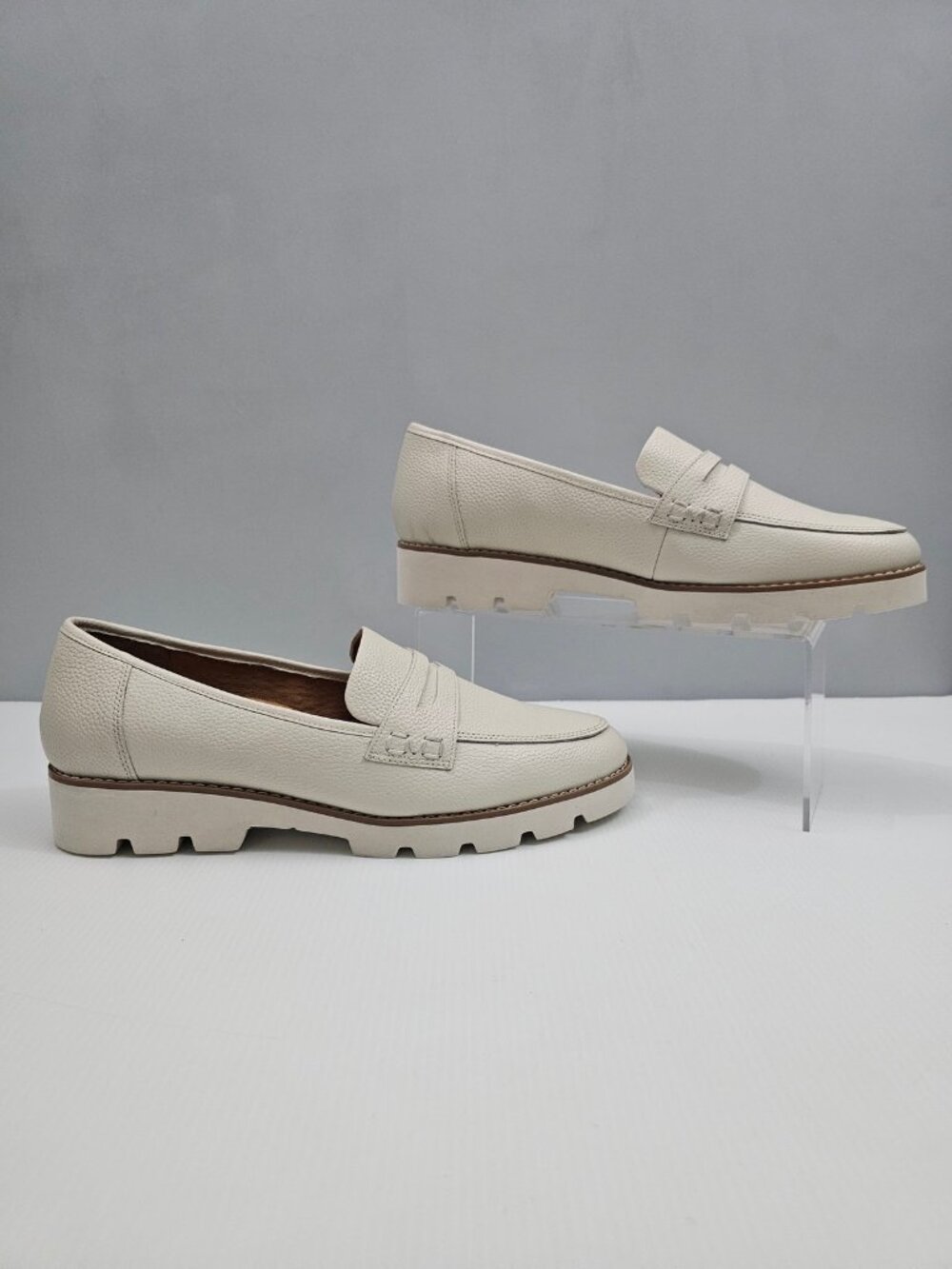 Vionic Cheryl II Lug Sole Penny Loafer Womens 11 Ivory Leather Comfort Platform - Picture 3 of 13